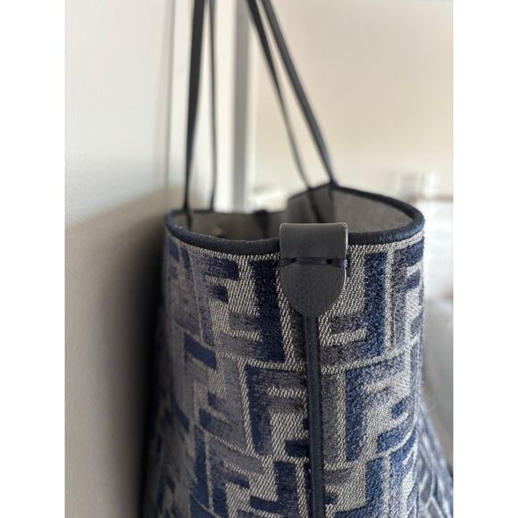 Fendi FF Zucca Monogram Dark Blue Large Roll Reversible Shopper - Picture 10 of 16